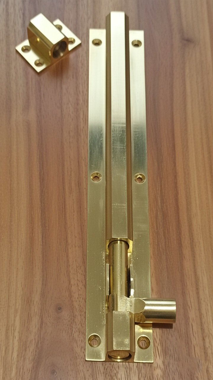 B1901(1) TOWER BOLT BRASS LAKER 10X1/2 (B1901) - Image 1