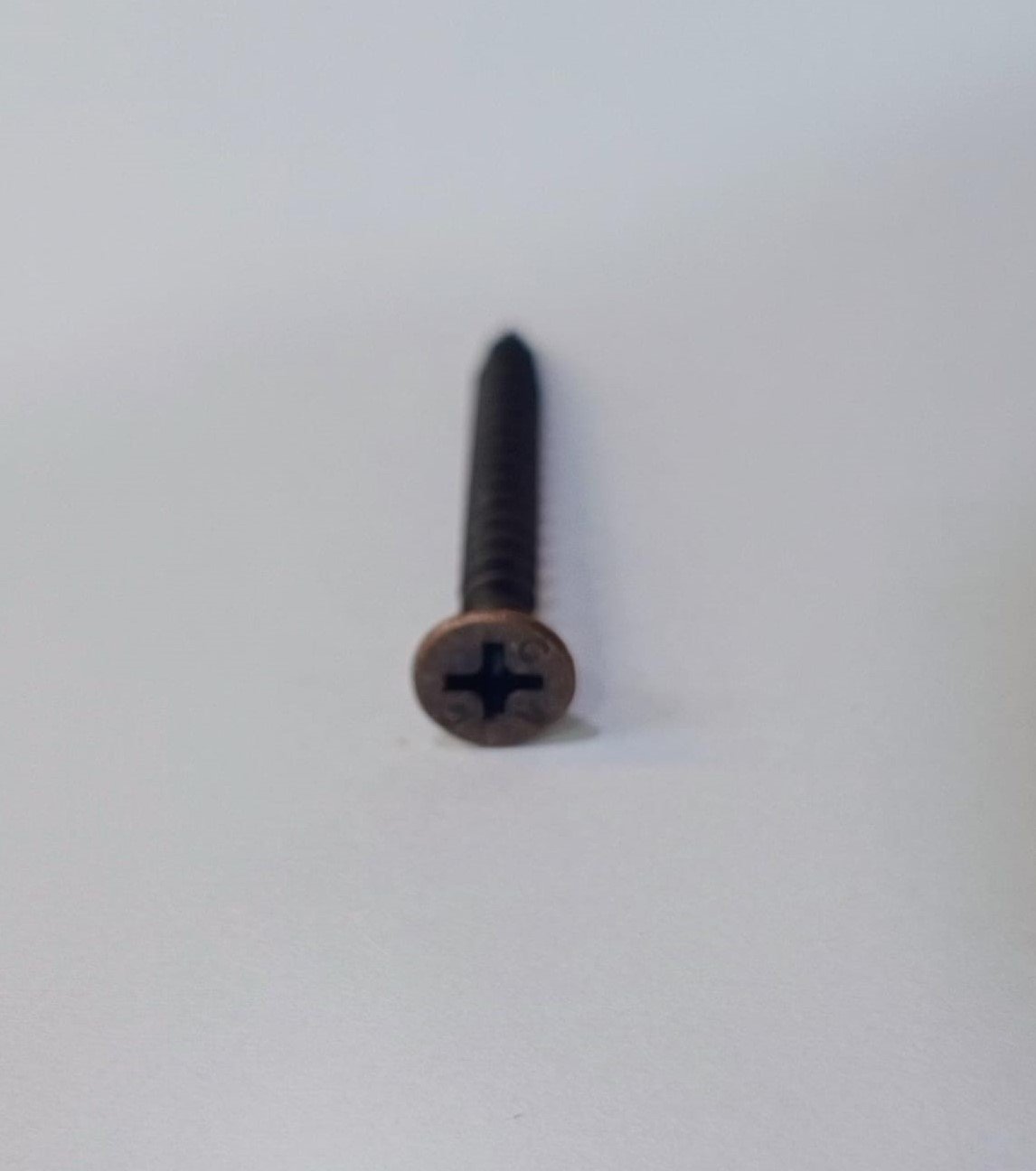 Screw PTA AB F SCREW ZINK 32X8 ANTIQ (YP1213) - Image 1
