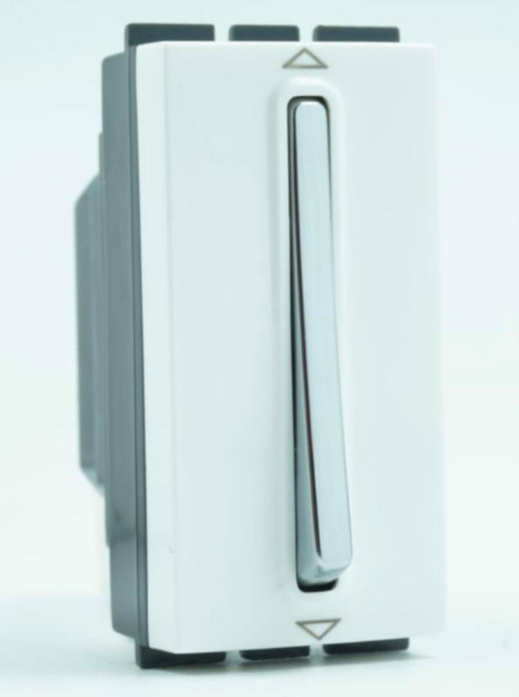 S. No. 2900yg8375 STYLO SWITCH AC1363 10AX 2WAY -1M GL (YG8375) - Image 1